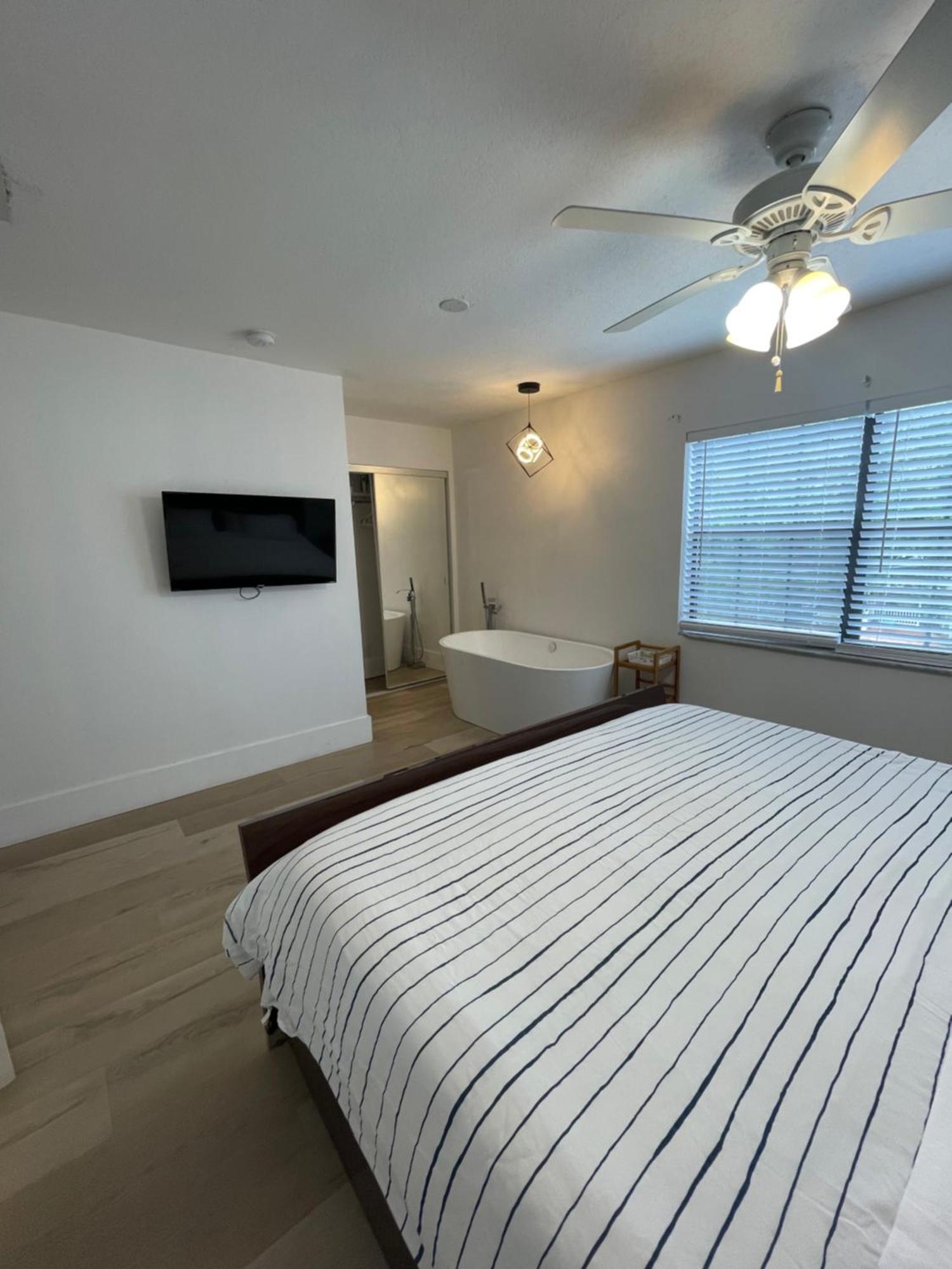 Cozy Downtown Apartments On Water Fort Lauderdale Eksteriør billede
